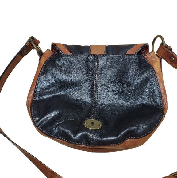 VINTAGE FOSSIL CROSSBODY PURSE TWO TONE COW HIDE LEATHER ADJUSTABLE MAGNETIC - Picture 15 of 17